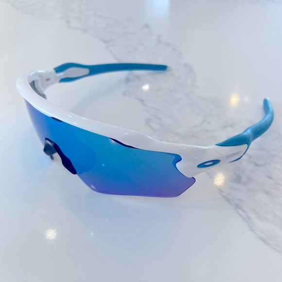 Oakley Radar EV XS Path Sunglasses - Picture 1 of 5